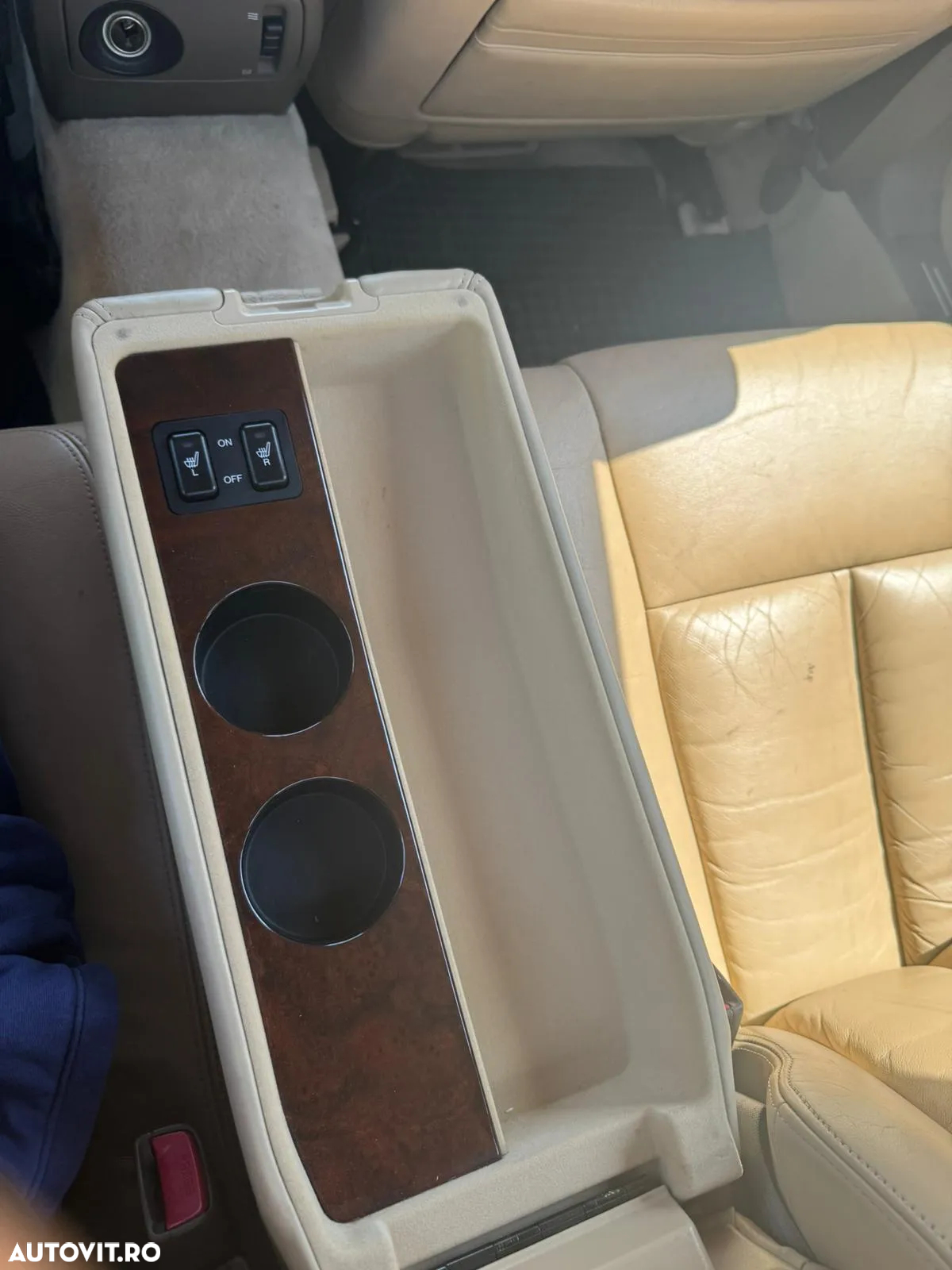 Lexus Seria LS - 11