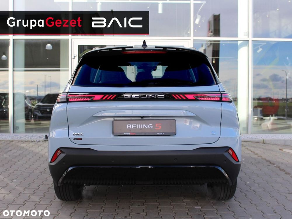 BAIC 5 - 5