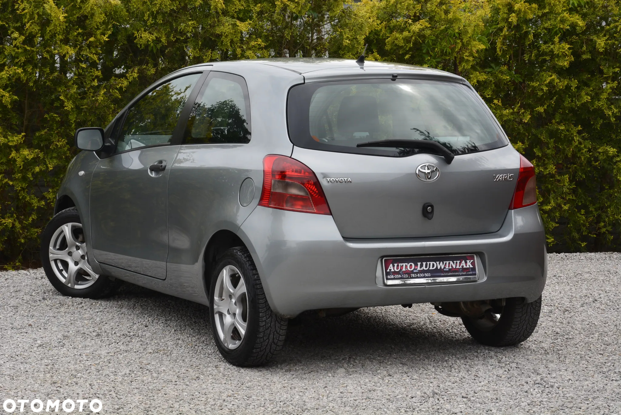 Toyota Yaris 1.3 Luna A/C - 13