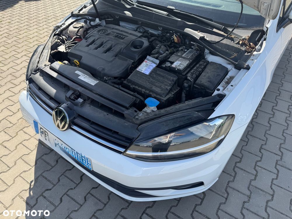 Volkswagen Golf - 18