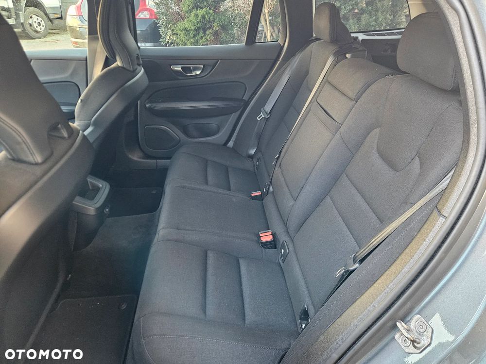 Volvo V60 B4 D Geartronic Momentum - 11