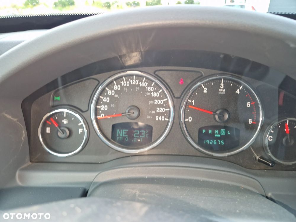 Jeep Cherokee 2.8 CRD Limited - 18
