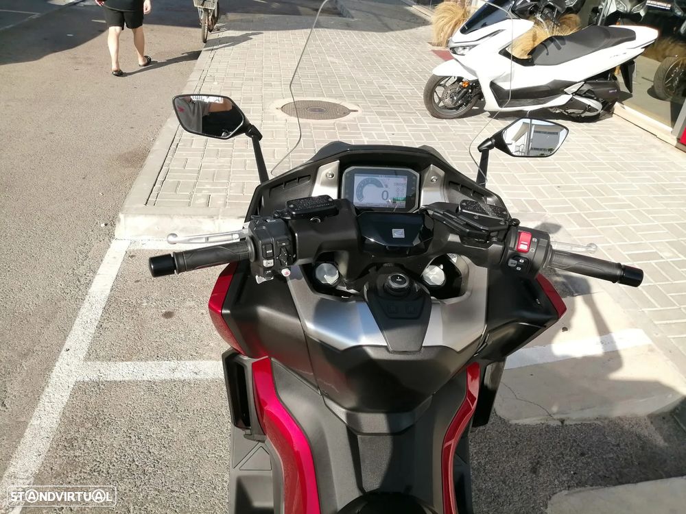 Honda Forza 750 - 7
