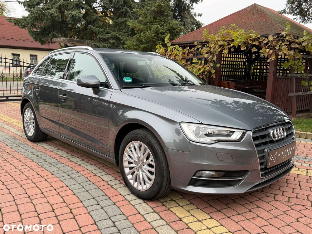 Audi A3 Sportback 1.8 TFSI Ambiente - 4