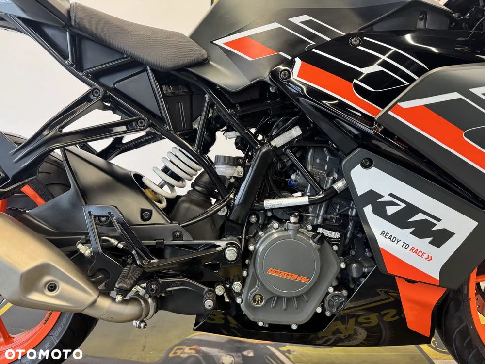 KTM RC 125 - 14
