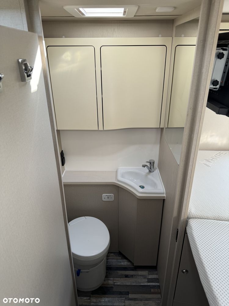 Mercedes-Benz Sprinter - 11