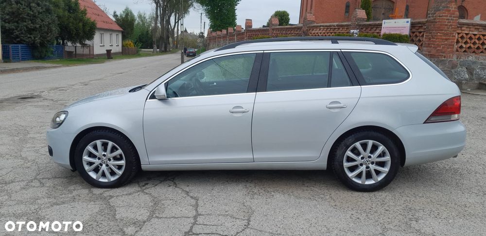 Volkswagen Golf - 6