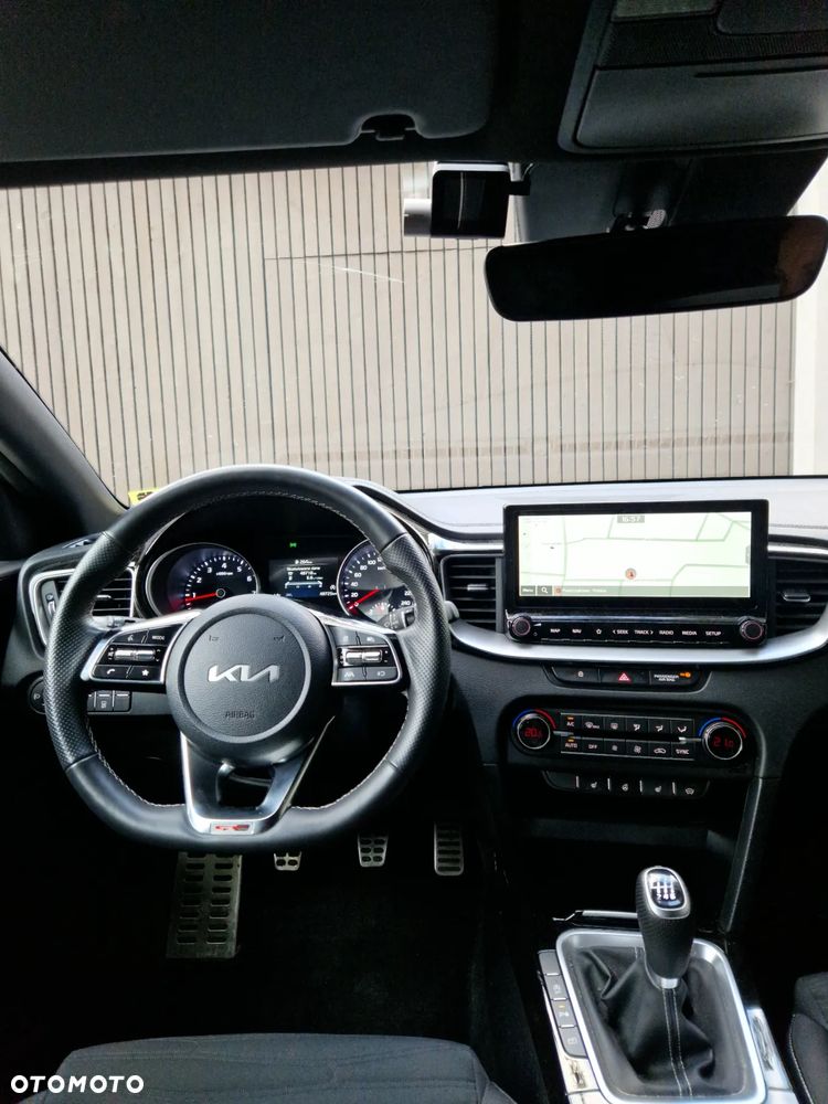 Kia ProCeed 1.5 T-GDI GT Line - 13