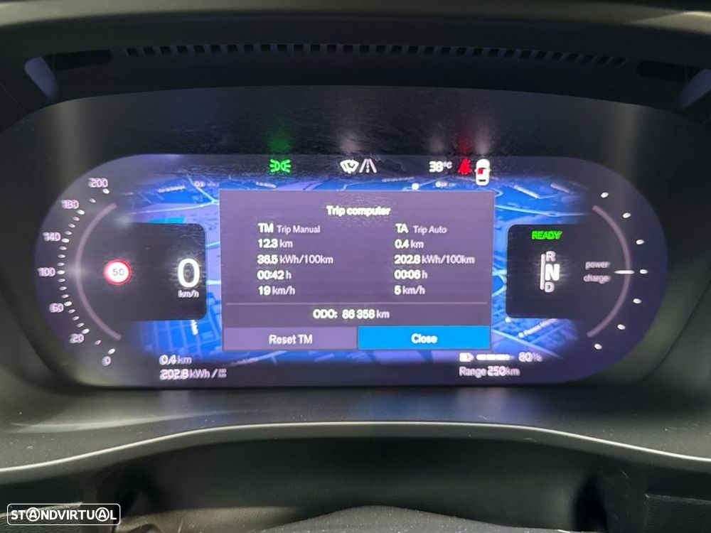 Volvo XC 40 Recharge Plus — photo 3