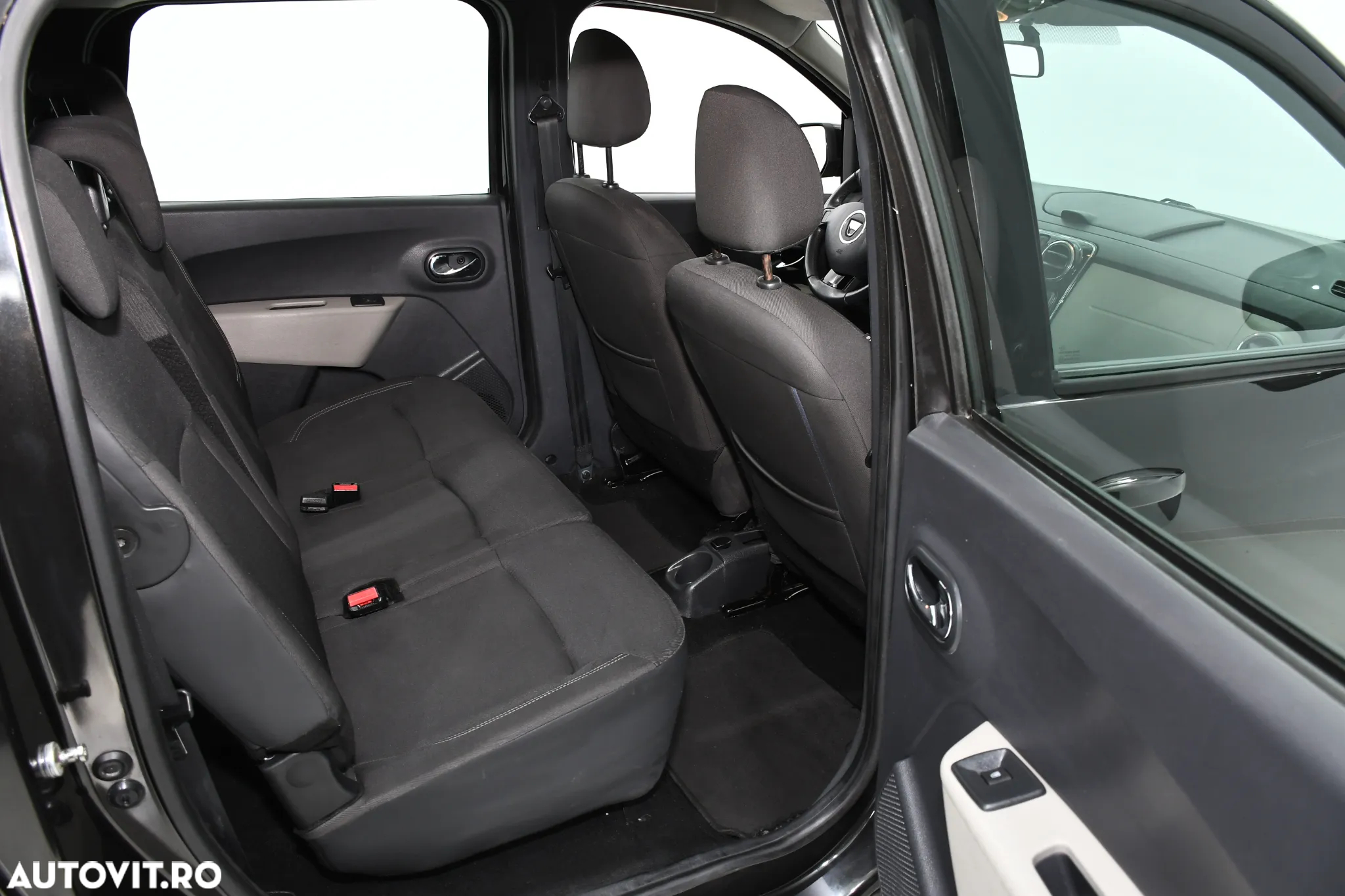 Dacia Lodgy 1.5 dCi Laureate - 13