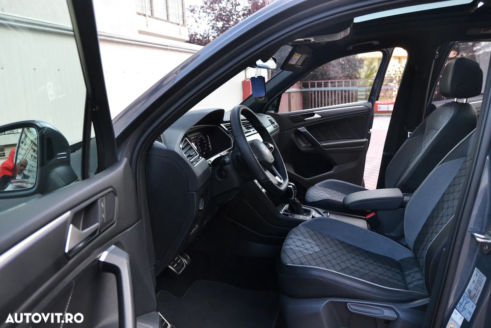 Volkswagen Tiguan 2.0 TDI SCR 4MOTION DSG R-Line - 12