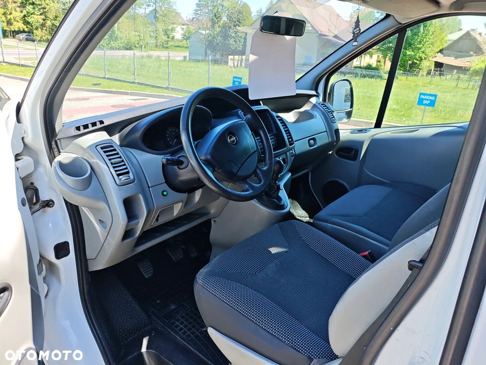 Opel Vivaro - 9