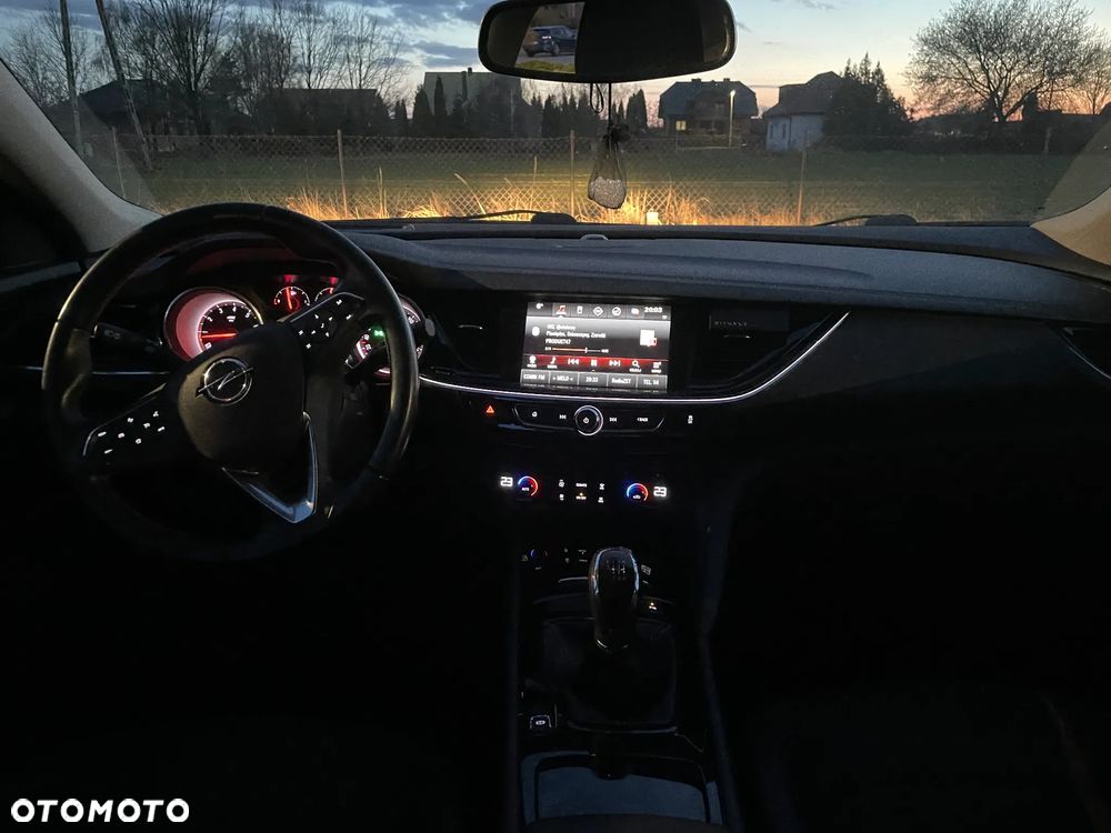 Opel Insignia 1.5 T Elite S&S - 29