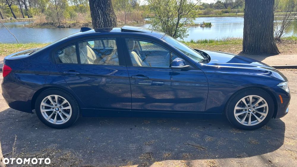 BMW Seria 3 320i Edition Luxury Line Purity - 8