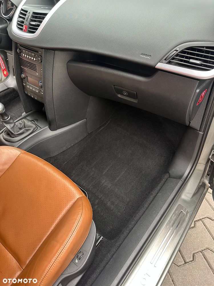 Peugeot 207 CC - 26