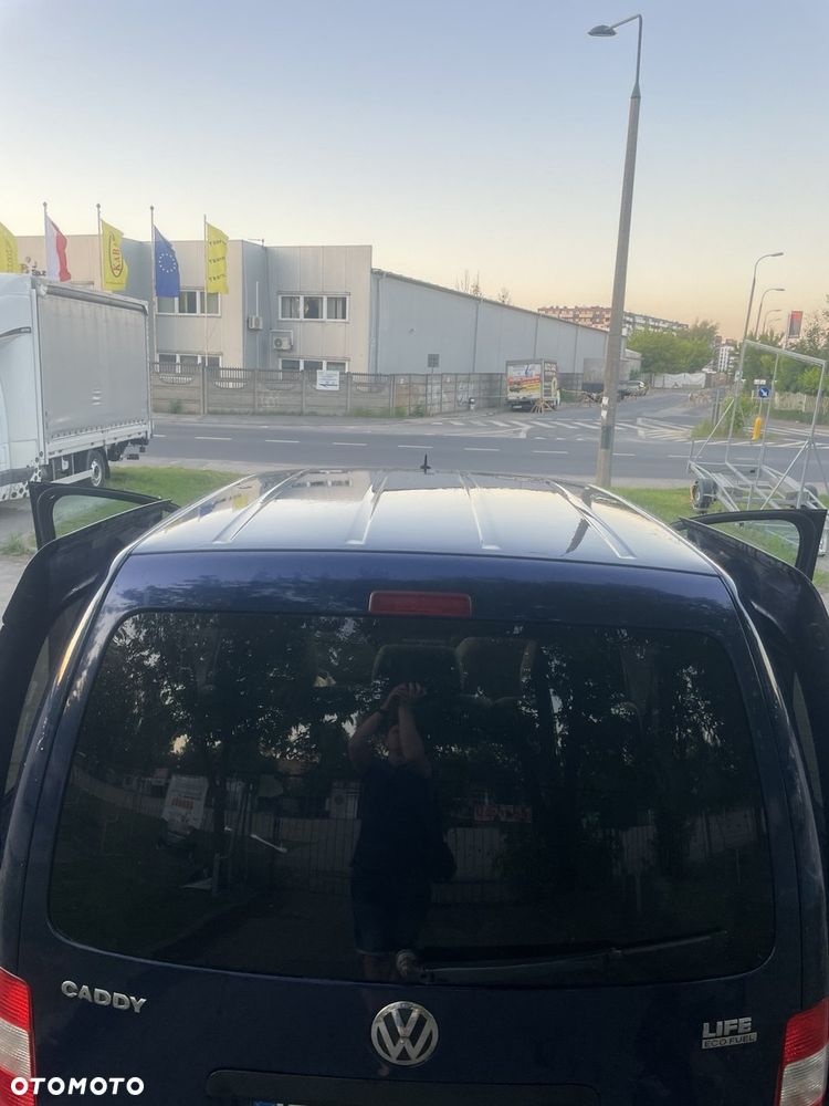 Volkswagen Caddy Life - 11