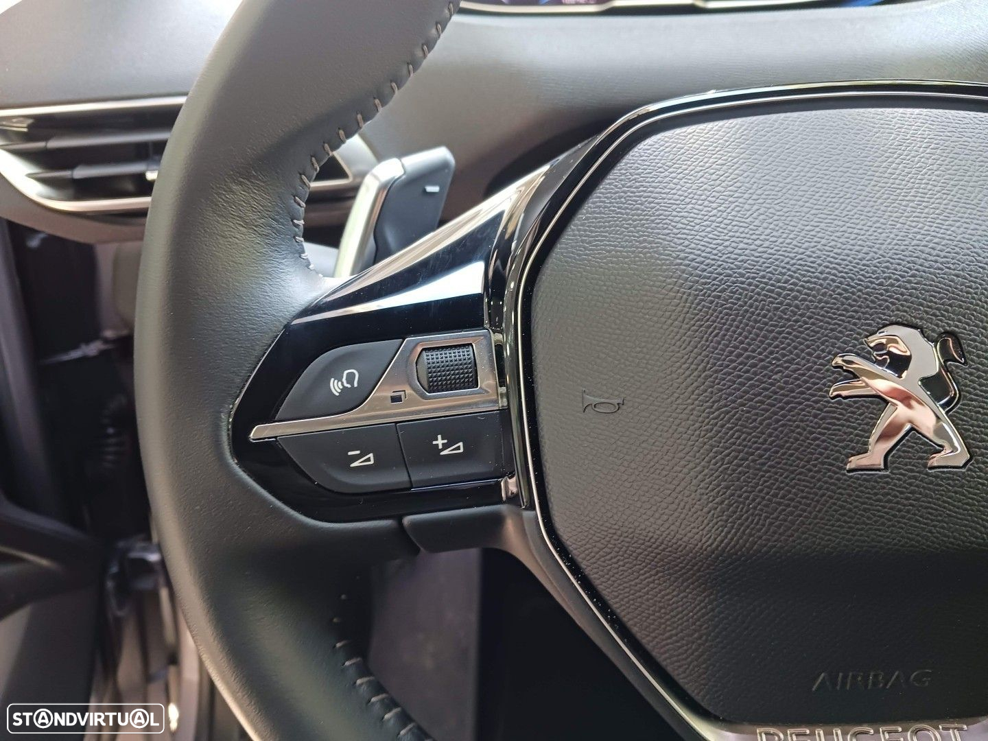 Peugeot 3008 1.5 BlueHDi Allure Pack EAT8 - 25