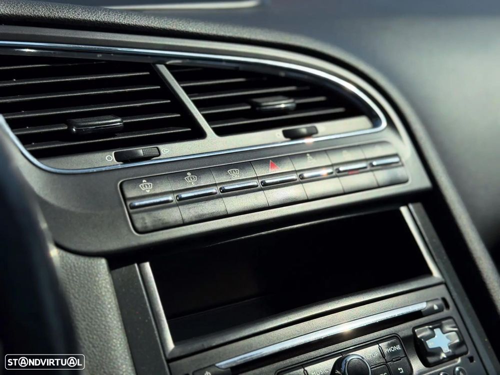 Peugeot 5008 1.6 HDi Allure - 20