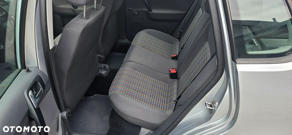 Volkswagen Polo 1.4 16V Sportline - 8