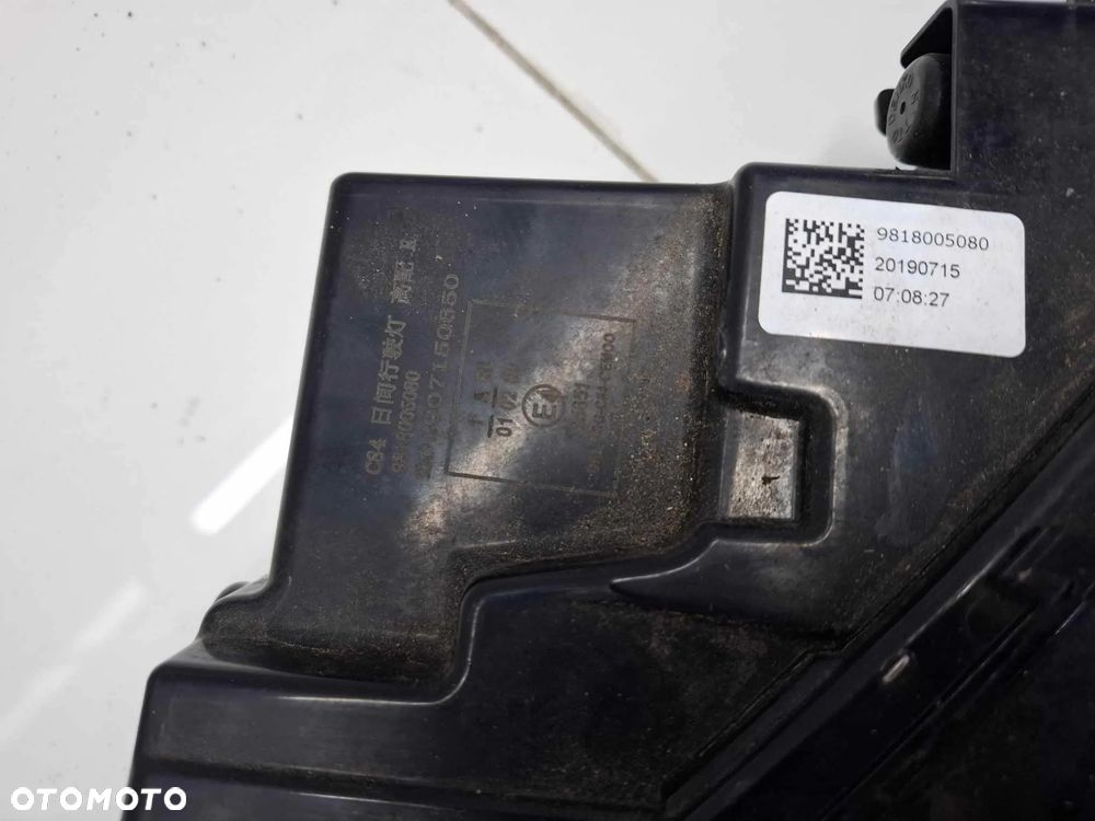 LAMPA PRZEDNIA PRAWA PRZÓD HALOGEN DRL 9818005080 CITROEN C5 AIRCROSS - 7