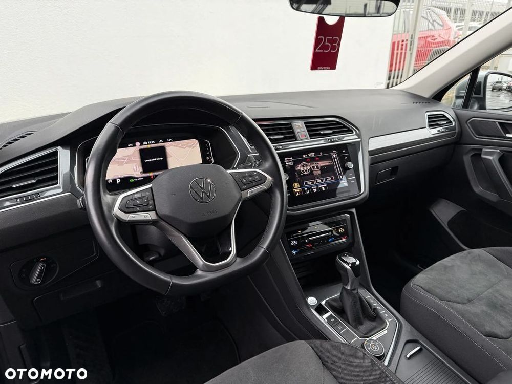 Volkswagen Tiguan Allspace 2.0 TDI 4Mot Elegance DSG - 9