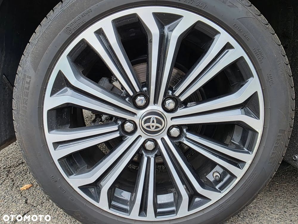 Toyota Corolla 2.0 Hybrid Executive - 26