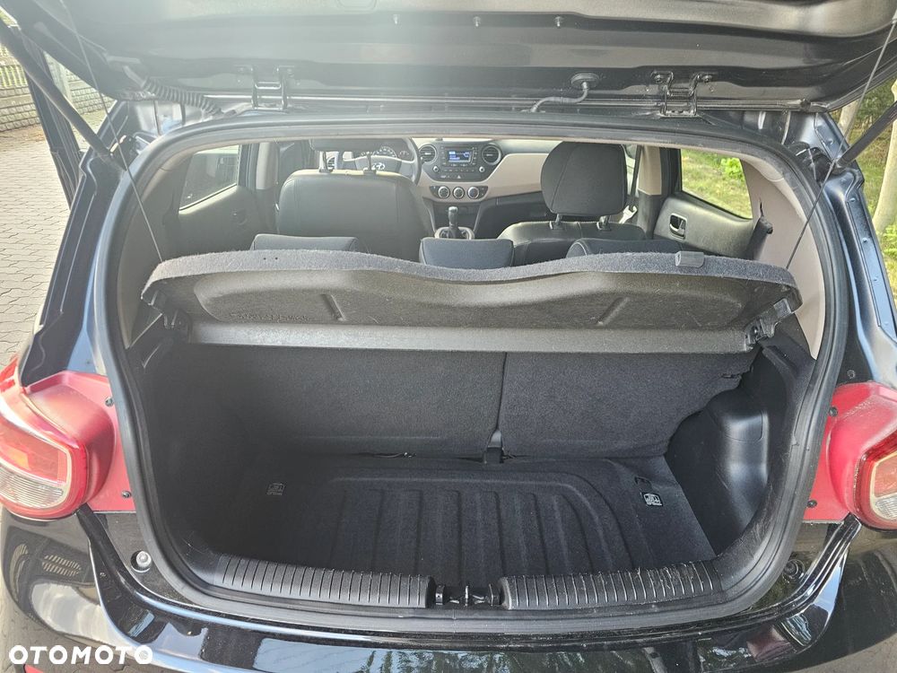 Hyundai i10 1.0 BlueDrive Black Line - 9