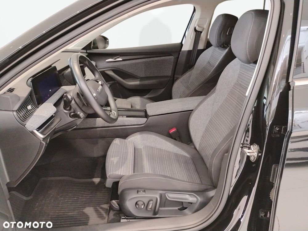 Skoda Superb 2.0 TDI SCR Selection DSG - 10