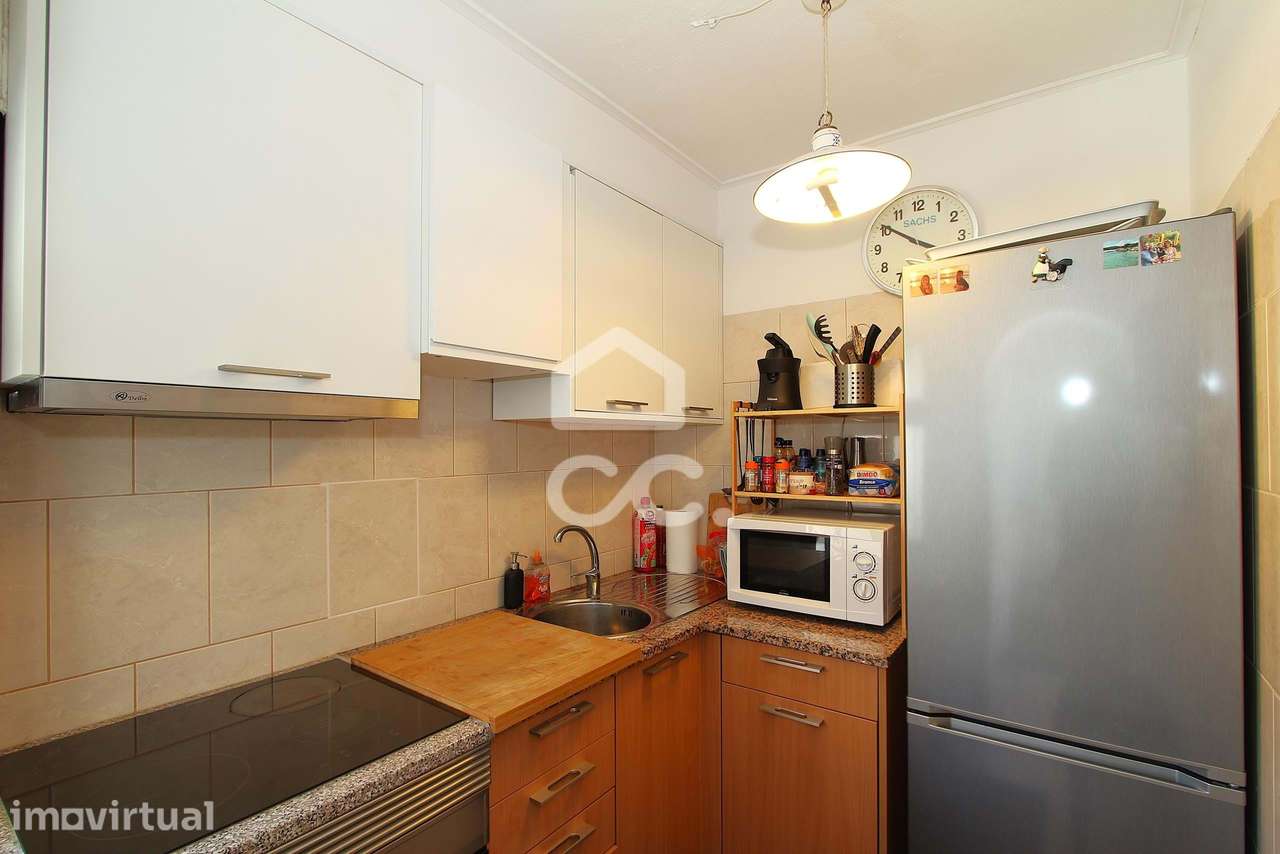 Apartamento T1 no coração de Armação de Pêra a poucos passos da praia! - Grande imagem: 5/17
