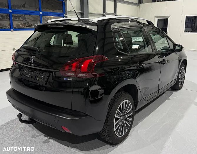 Peugeot 2008 PureTech 82 Allure - 4