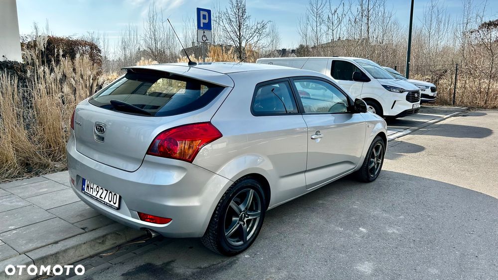 Kia ProCeed 1.6 CVVT LX - 29