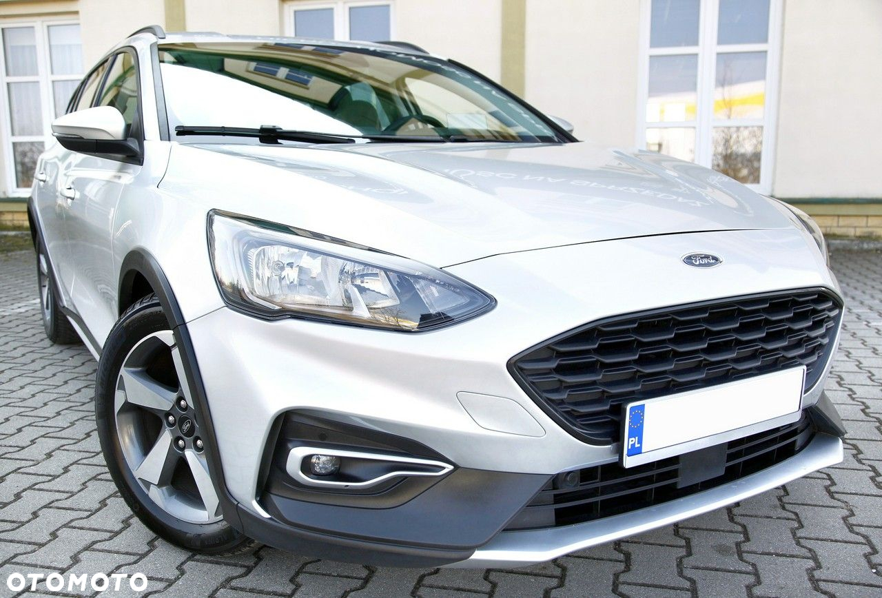 Ford Focus Turnier 1.5 EcoBlue Start-Stopp-System TITANIUM DESIGN - 2