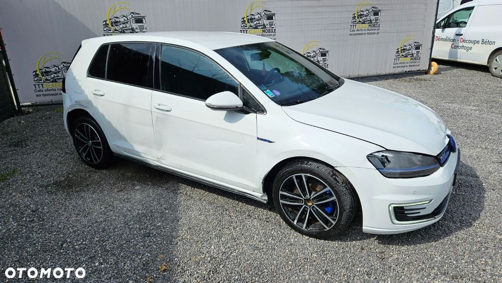 Volkswagen Golf - 10