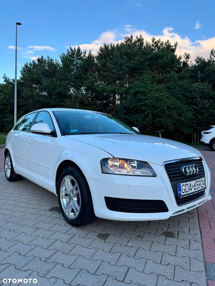 Audi A3 Sportback 1.6 Attraction - 2