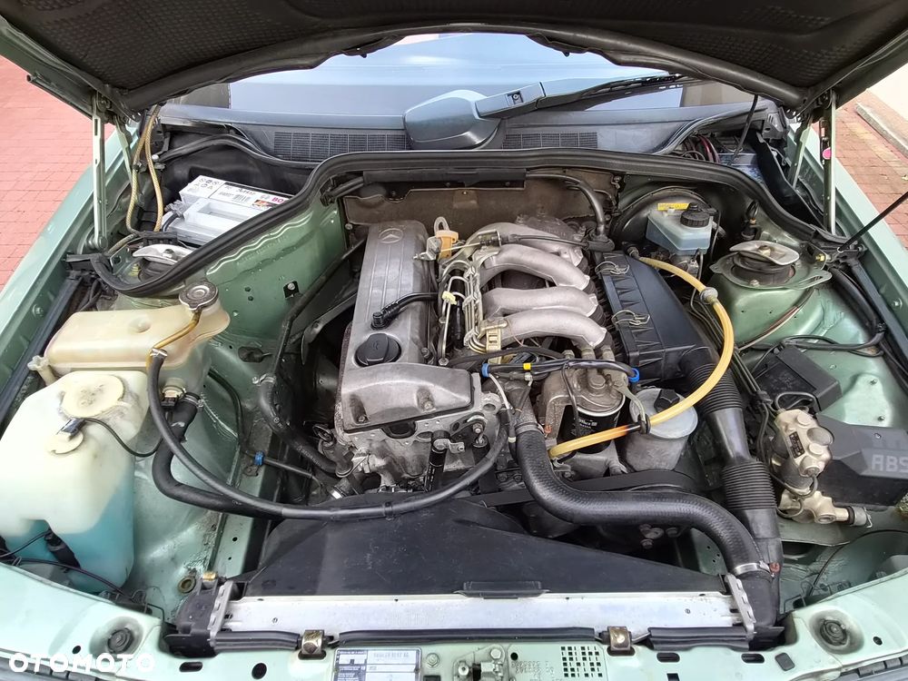 Mercedes-Benz W201 (190) - 26