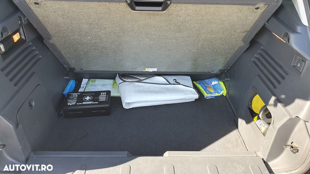 Peugeot 3008 2.0 HDI FAP Premium - 27