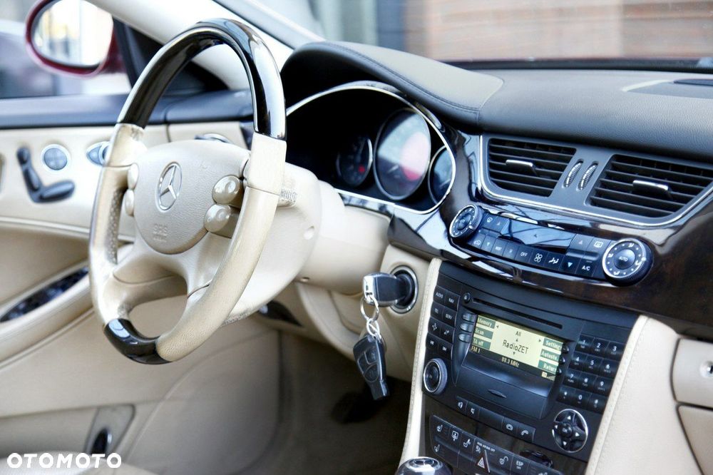 Mercedes-Benz CLS - 14