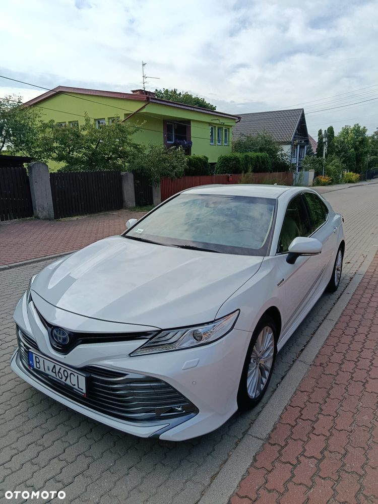 Toyota Camry 2.5 Hybrid Executive CVT - 9