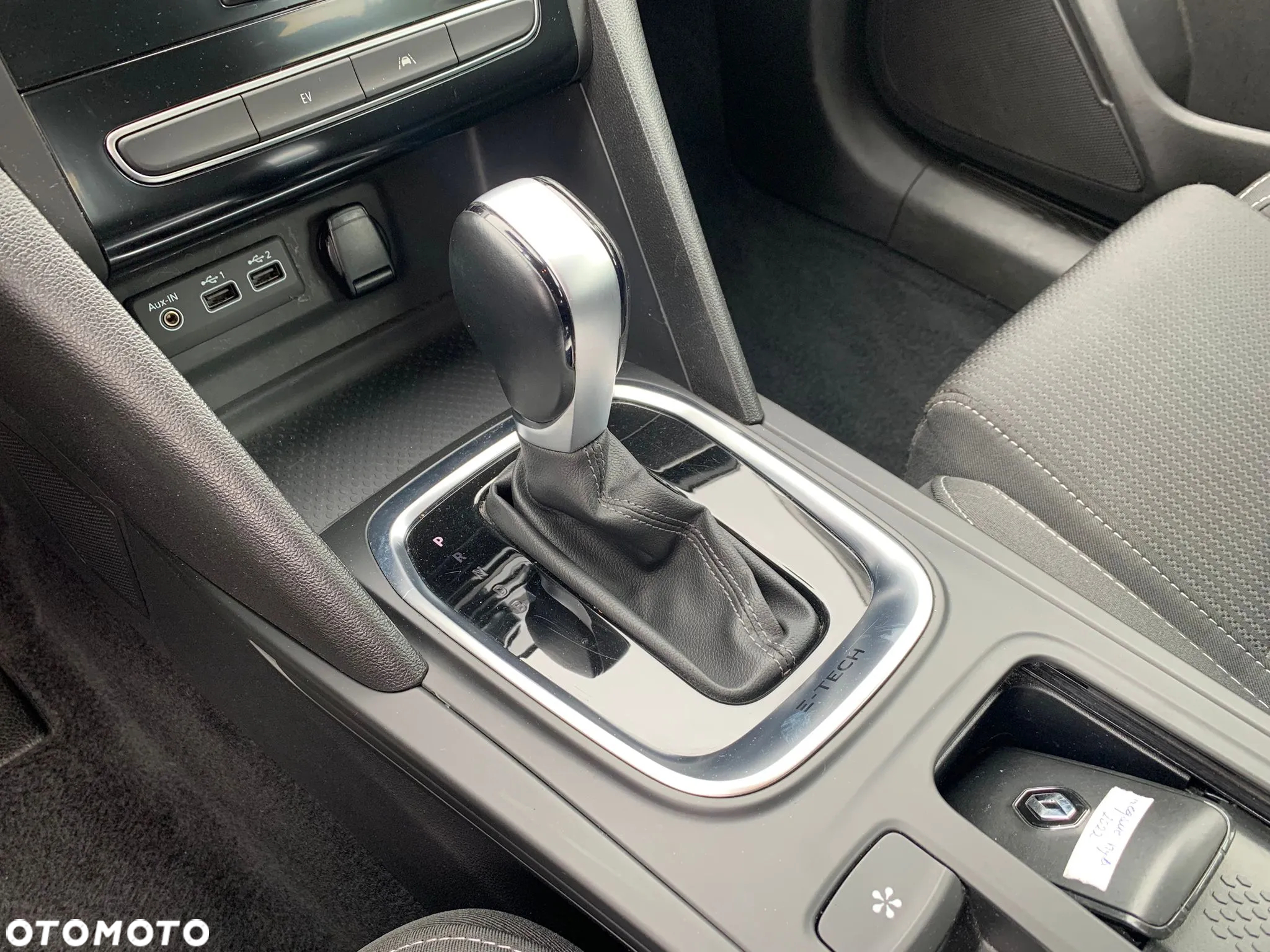 Renault Megane 1.6 E-TECH Plug-In Zen - 14