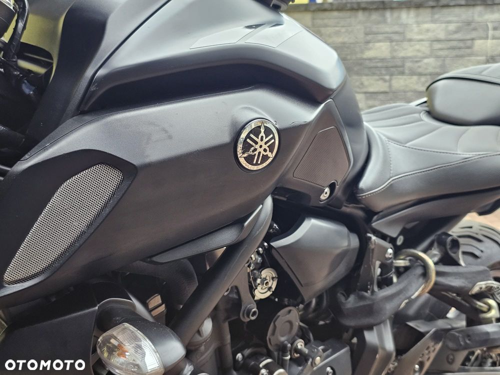 Yamaha MT - 11