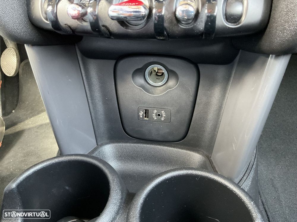 MINI 3 Portas One D - 30