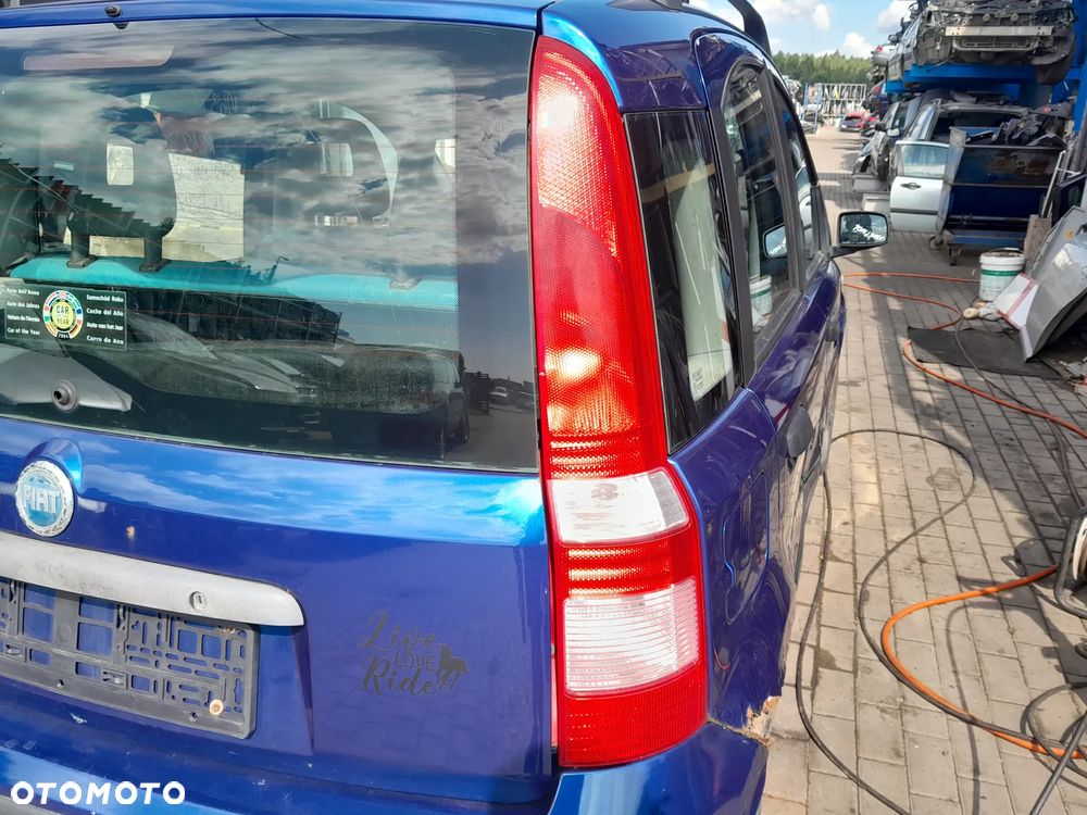 FIAT PANDA LAMPA TYLNA PRAWA W BŁOTNIK