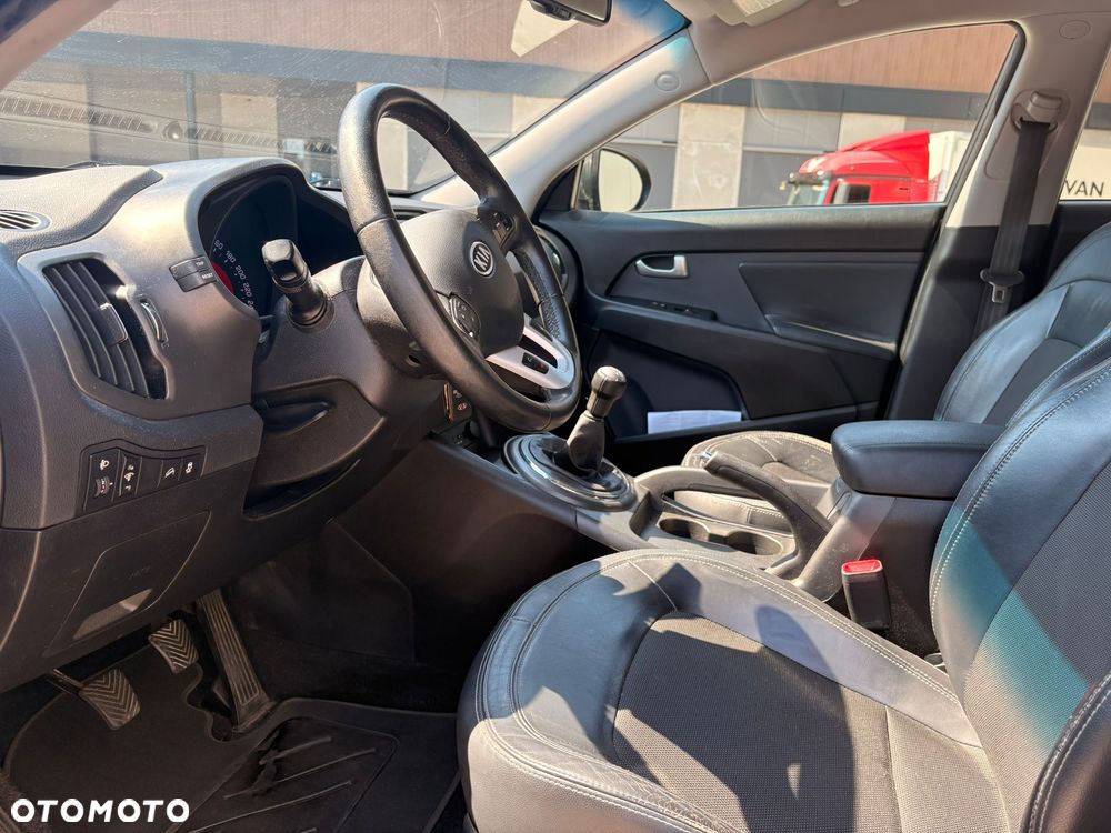 Kia Sportage 2.0 XL 2WD - 9