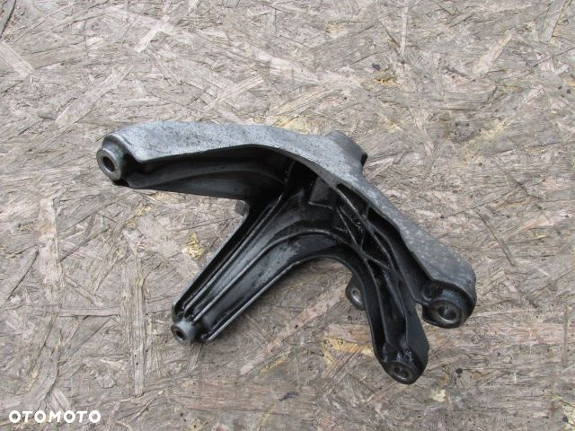 Audi Q5 I 8R 2.0 tdi 8K0199308A Łapa wspornik silnika prawa - 5