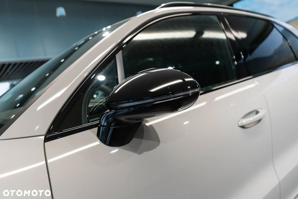 Porsche Cayenne E-Hybrid PHEV Black Edition - 38
