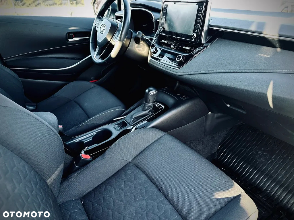 Toyota Corolla 1.8 Hybrid Comfort - 15