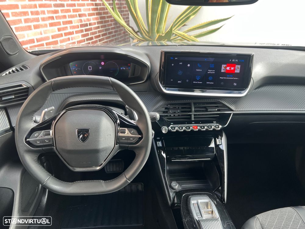 Peugeot 2008 Hybrid 145 e-DSC Allure - 12