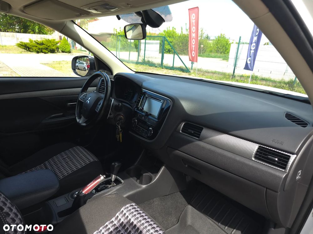 Mitsubishi Outlander 2.0 4WD CVT Edition+ - 15