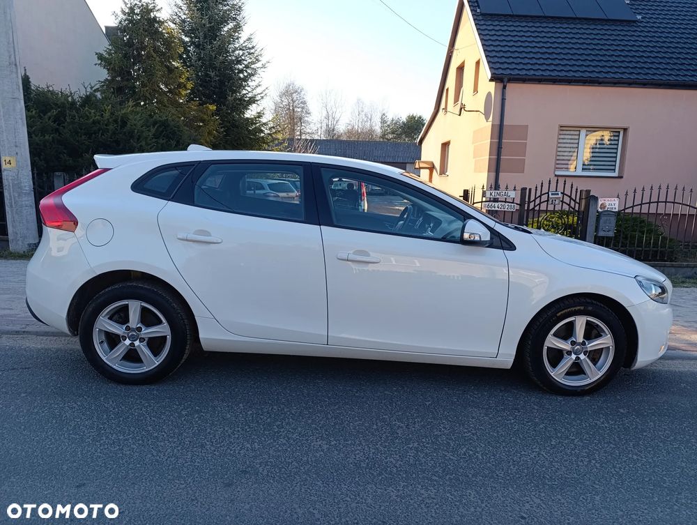 Volvo V40 D3 You - 29