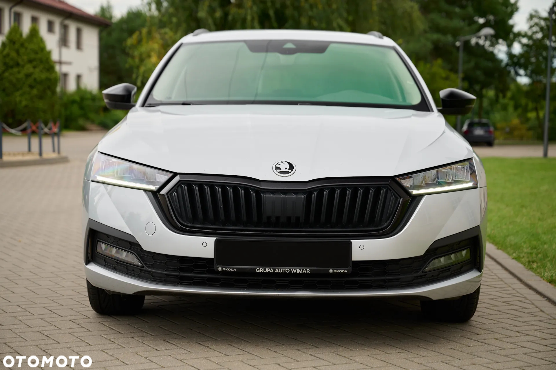 Skoda Octavia 2.0 TDI Ambition DSG - 8
